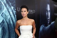 Rhona Mitra at the California premiere of "Underworld: Rise Of The Lycans."