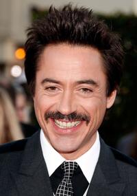 Robert Downey Jr. at the California premiere of "Tropic Thunder."
