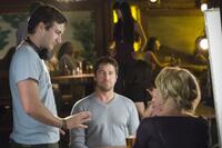 Director Robert Luketic, Gerard Butler and Katherine Heigl on the set of "The Ugly Truth."