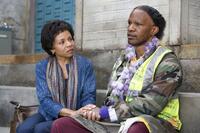 Lisa Gay Hamilton as Jennifer Ayers-Moore and Jamie Foxx as Nathaniel Ayers in "The Soloist."