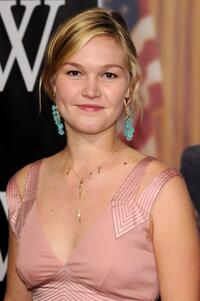 Julia Stiles at the New York premiere of "W."
