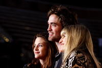 Kristen Stewart, Robert Pattinson and director Catherine Hardwicke at the "Twilight" premiere during the 3rd Rome International Film Festival.