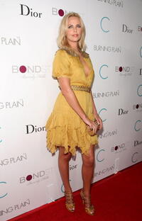 Charlize Theron at the California premiere of "The Burning Plain."