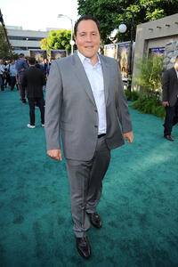 Jon Favreau at the California premiere of "Zookeeper."