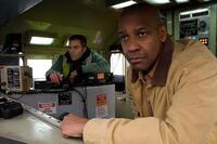 Denzel Washington and Chris Pine in "Unstoppable"