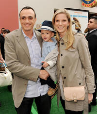 Hank Azaria, Hal and Katie Wright at the California premiere of "Hop."