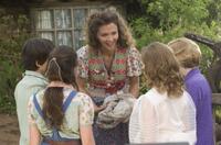 Asa Butterfield, Maggie Gyllenhaal, Eros Vlahos, Rosie Taylor-Ritson and Lil Woods in "Nanny McPhee Returns."