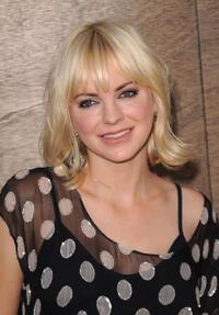 Anna Faris at the California premiere of "Yogi Bear."