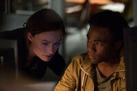 Olivia Wilde and Donald Glover in "The Lazarus Effect."