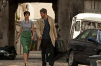 Anne Hathaway as Emma Morley and Jim Sturgess as Dexter Mayhew in "One Day."