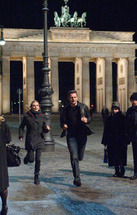 Diane Kruger as Gina and Liam Neeson as Dr. Martin Harris in "Unknown ."