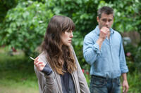 Keira Knightley as Charlotte and Colin Farrell as Mitchell in "London Boulevard."
