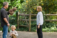 Mel Gibson, Riley Thomas Stewart and Jodie Foster in "The Beaver."
