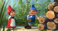 Juliet and Gnomeo in "Gnomeo and Juliet."