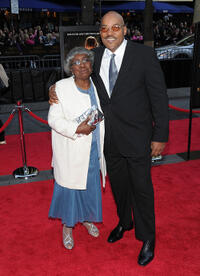 Juanita Foree and Ken Foree at the New York premiere of "Water for Elephants."