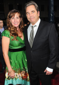 Wendy Bridges and Beau Bridges at the California premiere of "The Descendants."