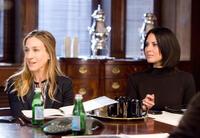 Sarah Jessica Parker as Kate Reddy and Olivia Munn as Momo in "I Don't Know How She Does It."