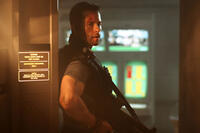 Guy Pearce as Snow in "Lockout."