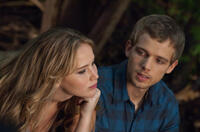 Jennifer Lawrence and Max Thieriot in "House at the End of the Street."