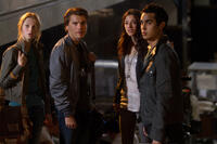 Veronika Ozerova, Emile Hirsch, Olivia Thirlby and Max Minghella in "The Darkest Hour."