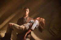 Max Irons and Saoirse Ronan in "The Host."