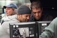 Jason Statham and director Boaz Yakin on the set of "Safe."