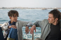 Halle Berry as Kate and Olivier Martinez as Jeff in "Dark Tide."