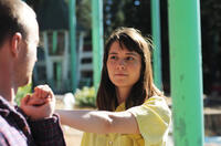 Aaron Paul as Charlie Hannah and Mary Elizabeth Winstead as Kate Hannah in "Smashed."