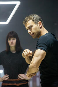 Theo James and Amy Newbold in "Divergent."
