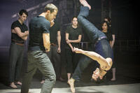 Theo James, Matt Mullins, Ben Lloyd-Hughes, Shailene Woodley and Zoe Kravitz in "Divergent."
