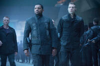 Mekhi Phifer and Jai Courtney in "Divergent."