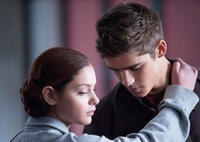 Odeya Rush as Fiona and Brenton Thwaites as Jonas in "The Giver."