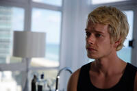 Alfie Allen as Yatesey in "Plastic."