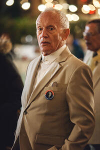 Lance Henriksen in "Stung."