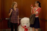 Taylor Swift as Felicia and Jennifer Garner as Julia Fitzpatrick in "Valentine's Day."