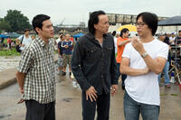Director Oxide Pang on the set of "Bangkok Dangerous."