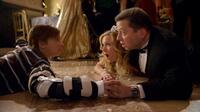 Jimmy Bennett as Toe Thompson, Leslie Mann as Mom Thompson and Jon Cryer as Dad Thompson in "Shorts."