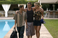 Justin Timberlake walks with his co-stars in "Alpha Dog."
