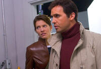 Tricia Helfer as Stephanie Jacobs and Billy Zane as Dr. Taylor Briggs in "Memory."