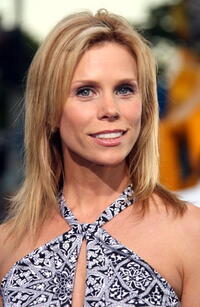 Cheryl Hines at the "Transformers" premiere.