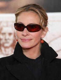 Actress Julia Roberts at the L.A. premiere of "Charlotte's Web."