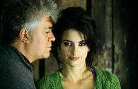 Director Pedro Almodovar and Penelope Cruz on the set of "Volver."