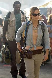 Ben (Idris Elba) and Katherine (Hilary Swank) in "The Reaping."