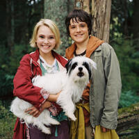 AnnaSophia Robb and Josh Hutcherson in "Bridge to Terabithia."