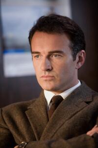 Julian McMahon in "Premonition."