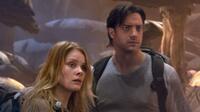 Anita Briem as Hannah and Brendan Fraser as Trevor in "Journey to the Center of the Earth."