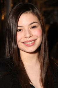 Actress Miranda Cosgrove at the L.A. premiere of "The Spiderwick Chronicles."