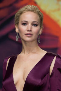 
	Jennifer Lawrence
