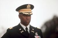
	Denzel Washington in &lsquo;Courage Under Fire&rsquo;
