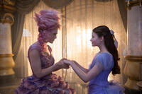 
	Keira Knightley and Mackenzie Foy in&nbsp;The Nutcracker And The Four Realms
